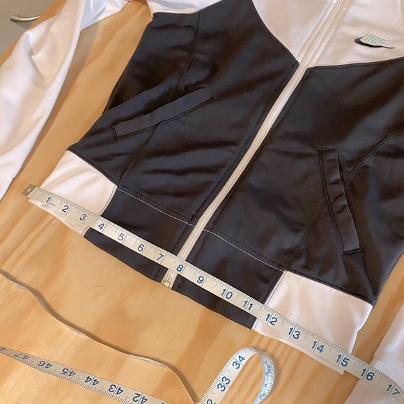 Nike zip up jacket workout athletic white greynavy teal stripe on left arm small - Picture 8 of 8